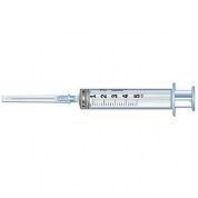 Siringa pic monouso sterile con ago montato misura guage21x1 1/2 capacita' 5ml luer centrale 1 pezzo